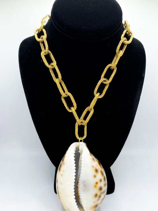 Made In The Deep South Necklace Shell - Picture 1 of 5